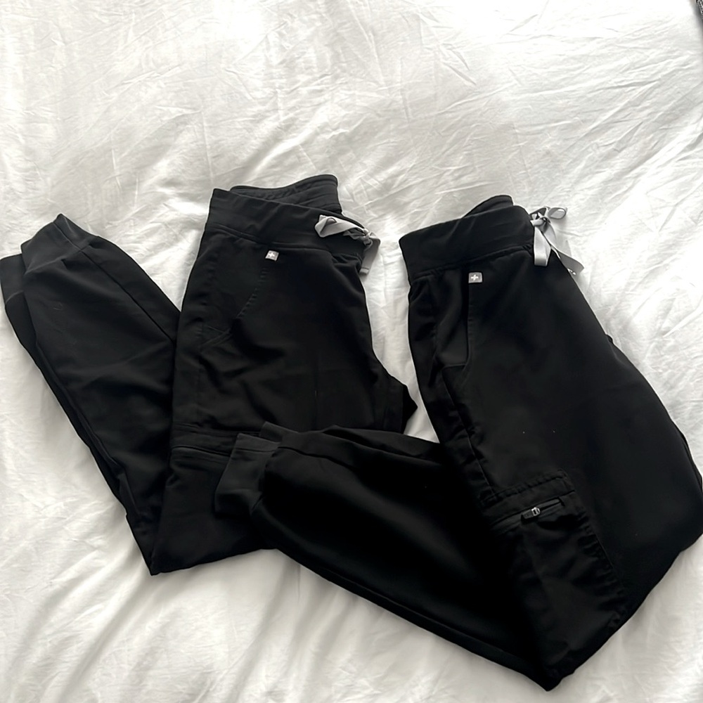 Figs jogger scrub pants black